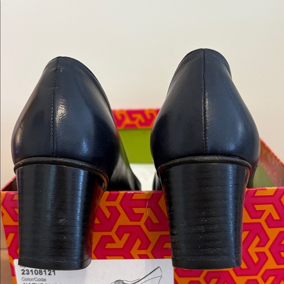 Tory Burch Black and Red Puzzle Design Women's Shoes - Picture 4 of 9